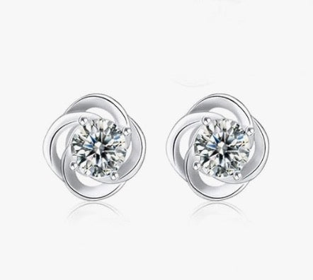 Style1: Stud Earrings
